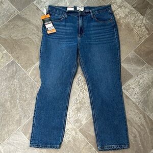 🐞Kirkland women’s high rise, straight fit size 16 jeans